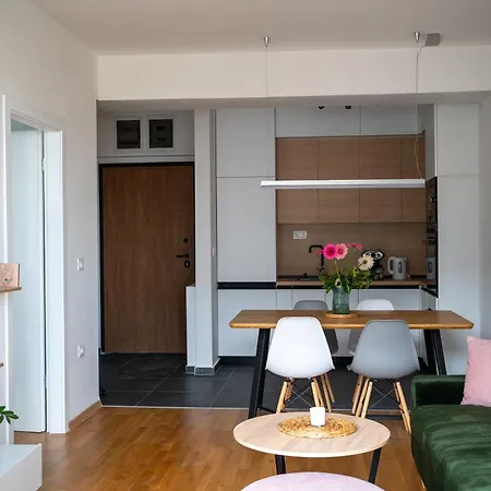 Wind Down In East Gate Living Appartement Skopje