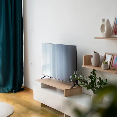 Wind Down In East Gate Living *