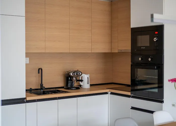 Apartment Wind Down In East Gate Living *